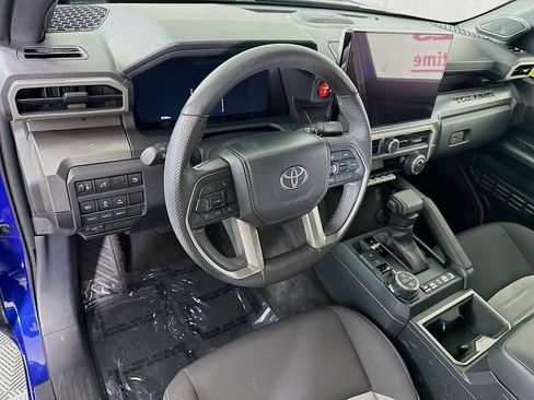 Used 2024 Toyota Tacoma TRD Off-Road w/ TRD Off Road Upgrade Package image 20