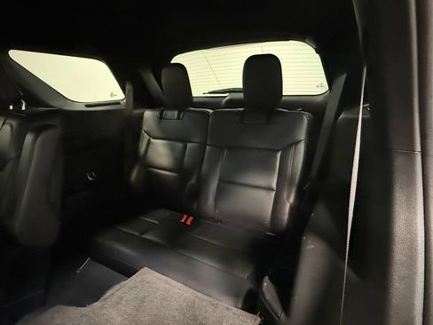 Used 2025 Ford Explorer ST-Line AWD/4WD image 47
