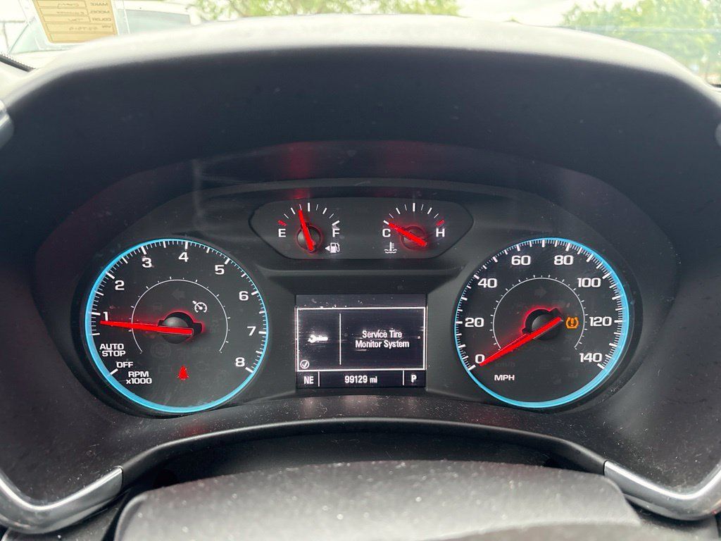 Used 2018 Chevrolet Equinox LT FWD image 10