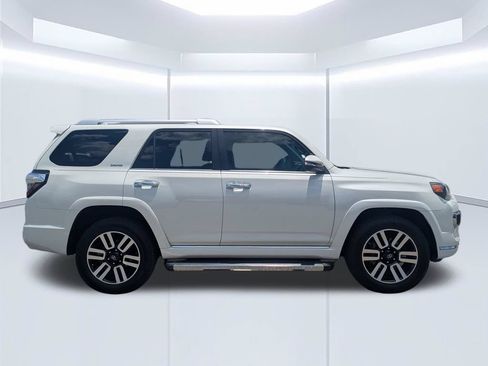 Used 2021 Toyota 4Runner Limited AWD/4WD image 5