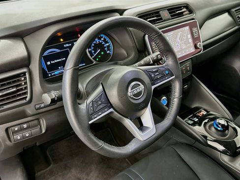 Used 2024 Nissan Leaf SV Plus FWD image 18