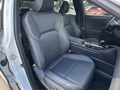 Used 2025 Toyota Crown Platinum image 31