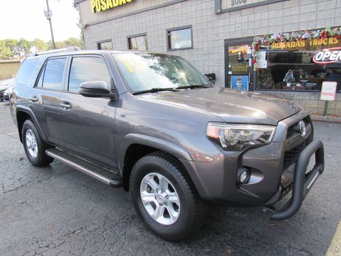 Used 2019 Toyota 4Runner SR5 RWD image 1