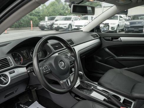 Used 2013 Volkswagen Passat TDI SE FWD image 6