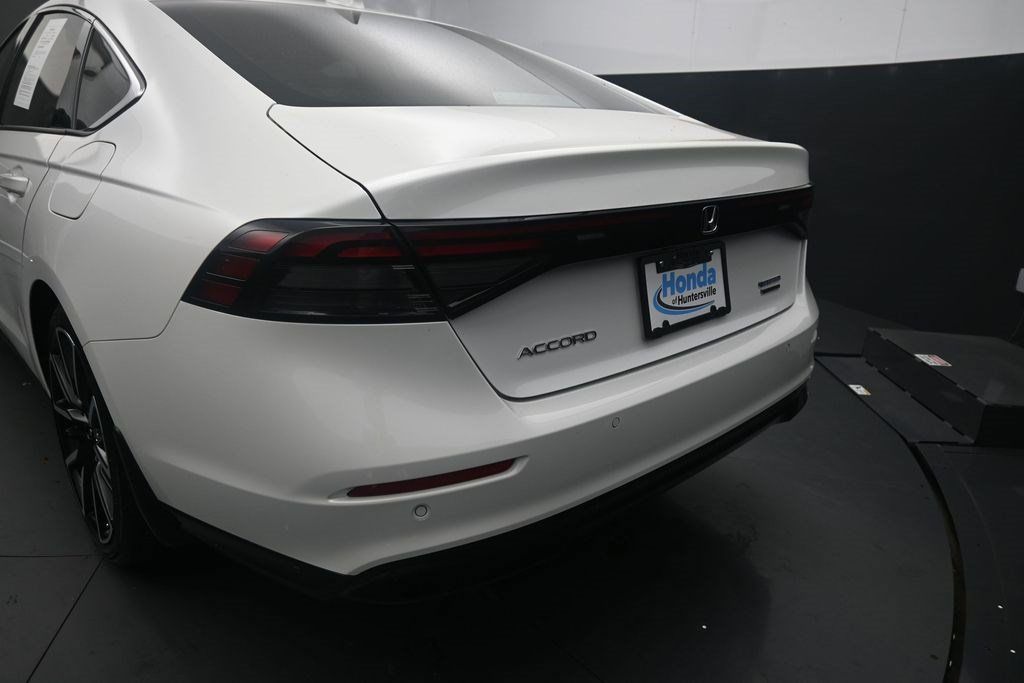Used 2024 Honda Accord Touring image 13