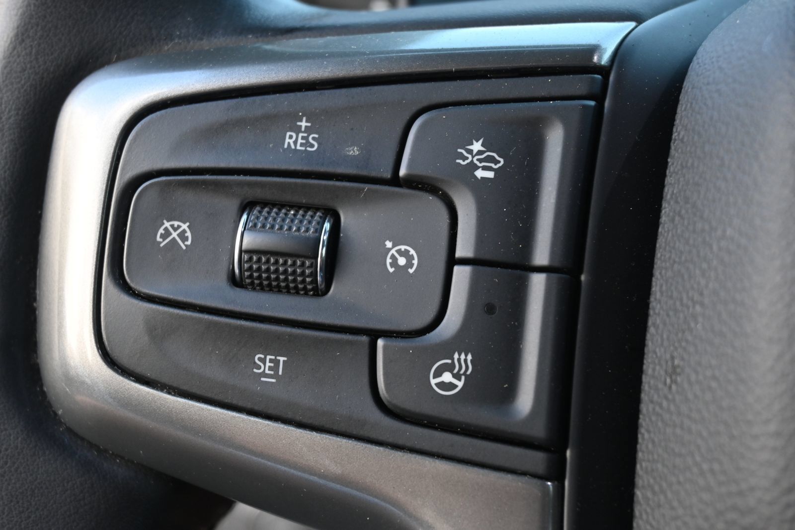 Used 2024 Chevrolet Silverado 1500 RST w/ Protection Package RWD image 16