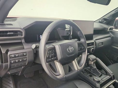Used 2025 Toyota 4Runner Limited RWD image 13