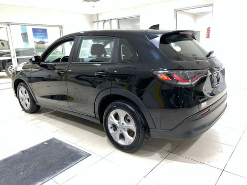 Certified 2024 Honda HR-V LX image 7