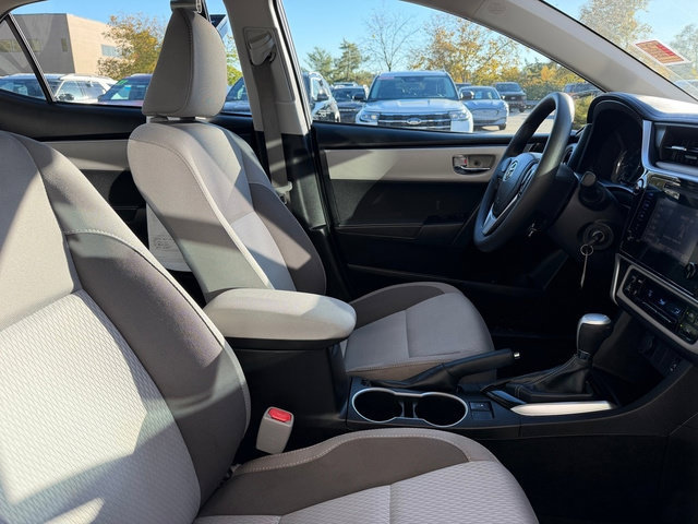 Used 2018 Toyota Corolla LE FWD image 10