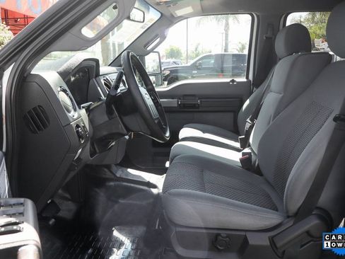 Used 2016 Ford F550 4x4 Crew Cab Super Duty image 16