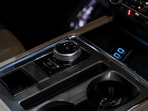 Used 2018 Ford Expedition Max XLT w/ Equipment Group 202A image 22