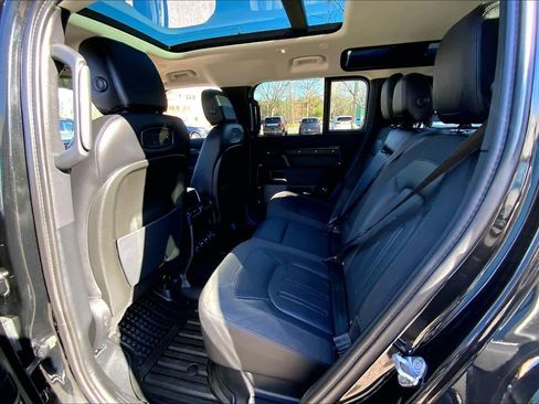 Used 2020 Land Rover Defender 110 S image 19