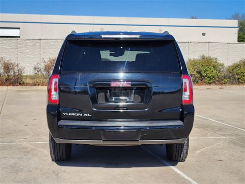 Used 2020 GMC Yukon XL SLT image 6