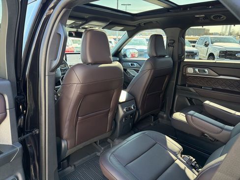 Certified 2025 Ford Explorer Platinum w/ Ultimate Package image 14