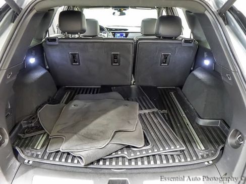 Certified 2023 Cadillac XT5 Sportv w/ LPO, Floor Liner Package AWD/4WD image 22