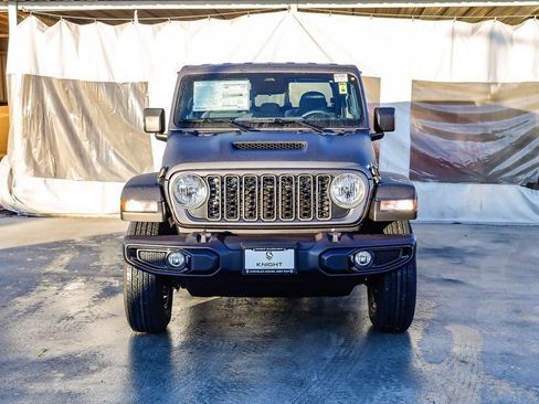 New 2026 Jeep Gladiator Sport image 3