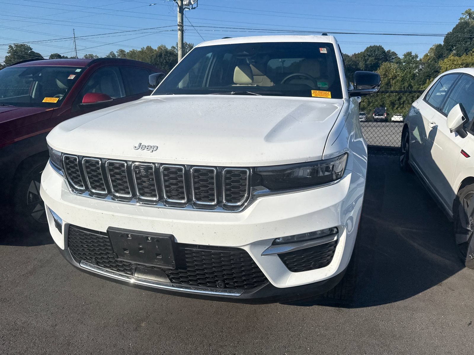 Used 2025 Jeep Grand Cherokee Limited w/ Luxury Tech Group II AWD/4WD image 3