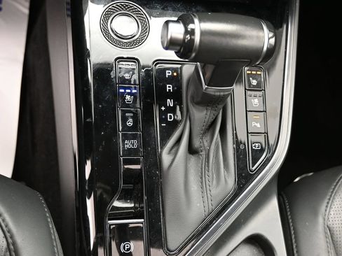 Used 2023 Kia Niro SX Touring FWD image 30