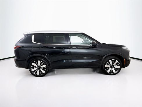 New 2025 Mitsubishi Outlander SEL image 8