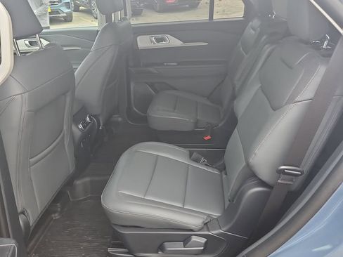 Used 2026 Ford Explorer Active w/ Active Comfort Package AWD/4WD image 11