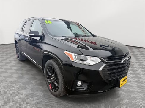 Used 2018 Chevrolet Traverse Premier w/ Redline Edition FWD image 2