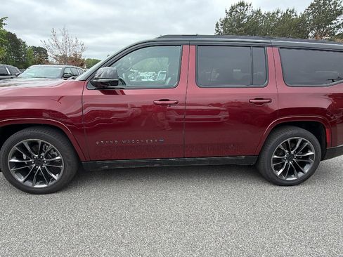 Used 2025 Jeep Grand Wagoneer Series II Obsidian w/ Quick Order Packagew 28T AWD/4WD image 11