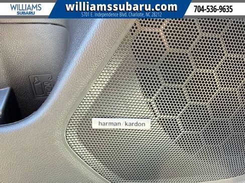 Used 2017 Subaru Legacy 2.5i Limited AWD/4WD image 23