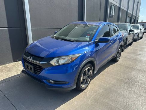 Used 2018 Honda HR-V EX image 1