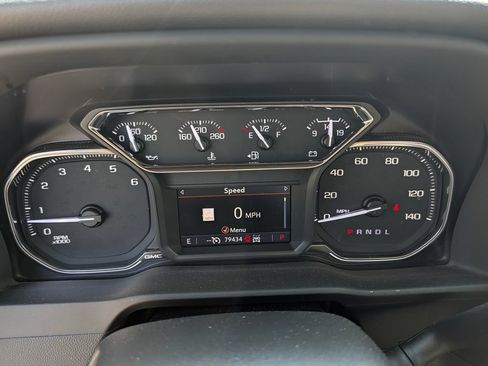 Used 2022 GMC Sierra 1500 AT4 w/ AT4 Premium Package AWD/4WD image 11