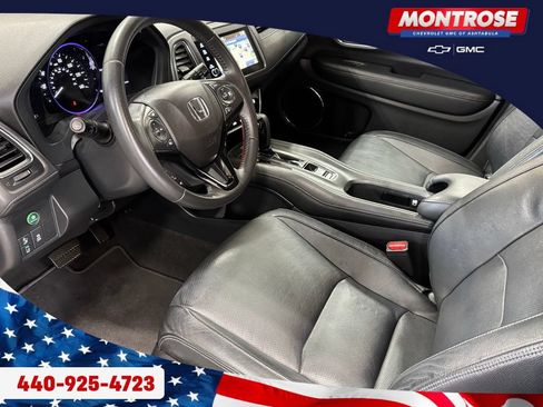 Used 2020 Honda HR-V Touring image 13