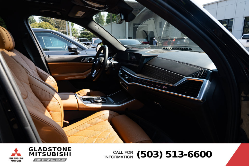 Used 2024 BMW X5 xDrive40i w/ Premium Package AWD/4WD image 27