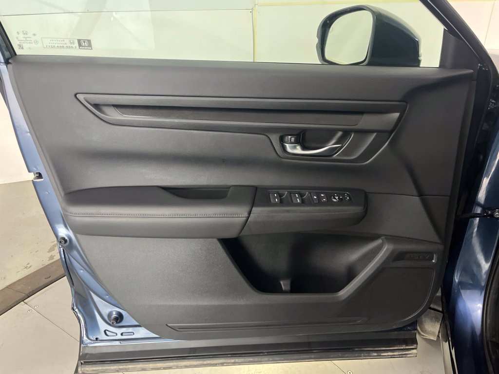Used 2025 Honda CR-V EX image 25