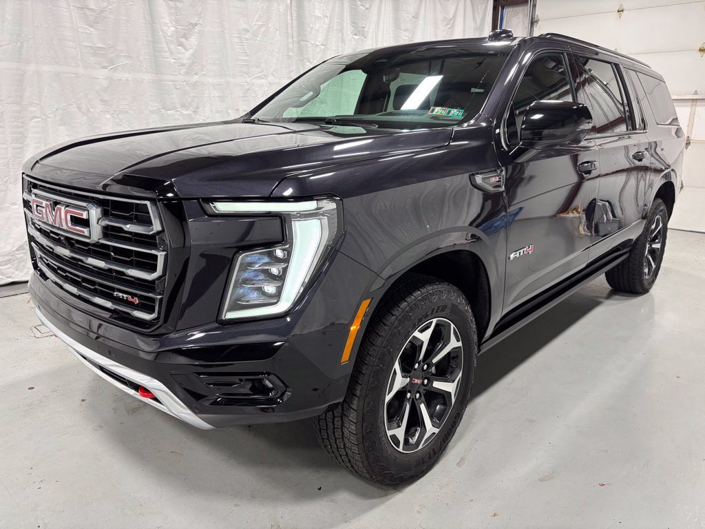 Used 2026 GMC Yukon XL AT4 w/ AT4 Premium Package AWD/4WD image 3