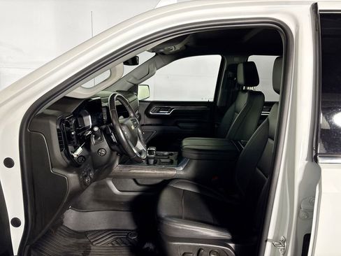 Used 2023 Chevrolet Silverado 1500 LTZ image 11