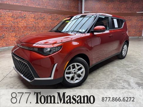 Used 2023 Kia Soul LX w/ LX Technology Package image 1