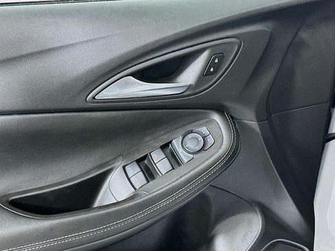 Used 2025 Buick Encore GX Preferred FWD image 15