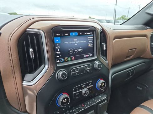 Used 2020 Chevrolet Silverado 3500 High Country w/ LPO, Hitch Package AWD/4WD image 29