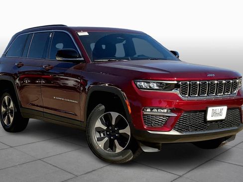 Used 2024 Jeep Grand Cherokee Limited 4xe w/ Luxury Tech Group II image 4