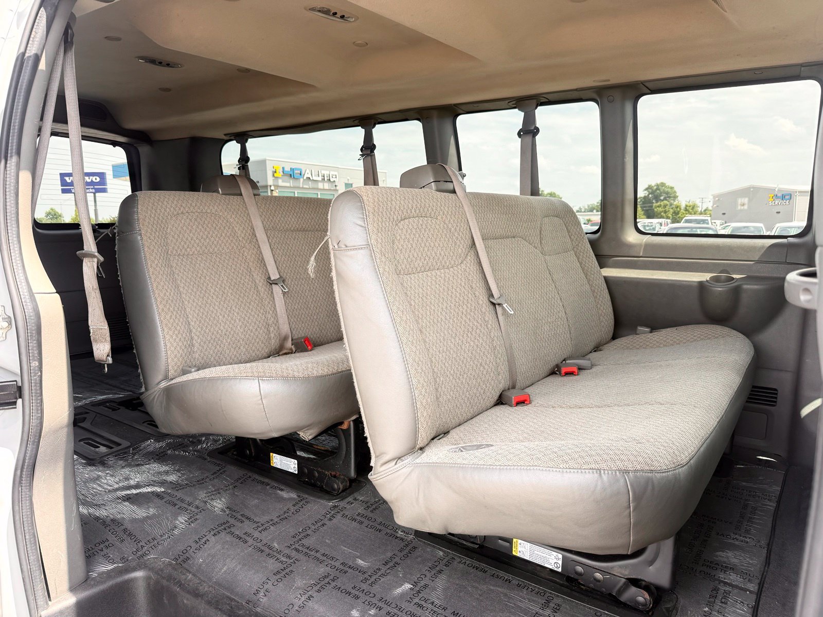 Used 2020 Chevrolet Express 3500 LT w/ LT Preferred Equipment Group RWD image 17
