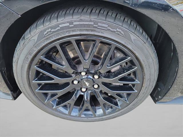 Used 2016 Ford Mustang GT Premium w/ GT Performance Package RWD image 9