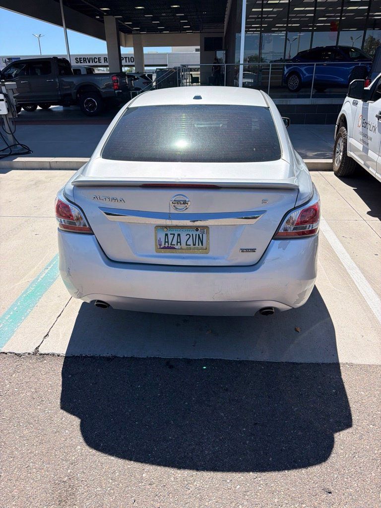 Used 2015 Nissan Altima 2.5 S w/ Special Edition Package FWD image 6