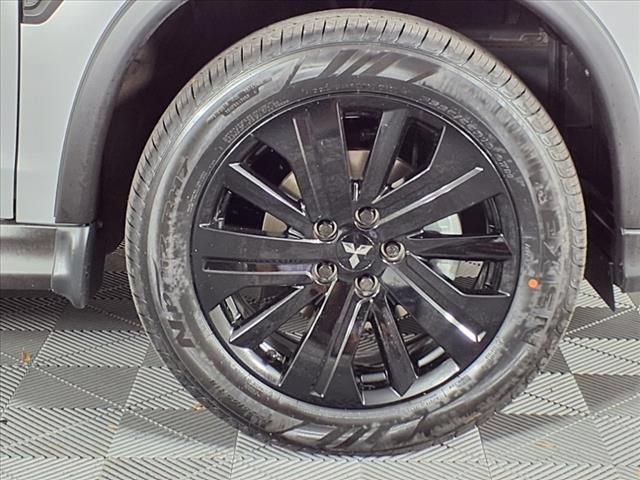 Used 2024 Mitsubishi Outlander Sport LE AWD/4WD image 28