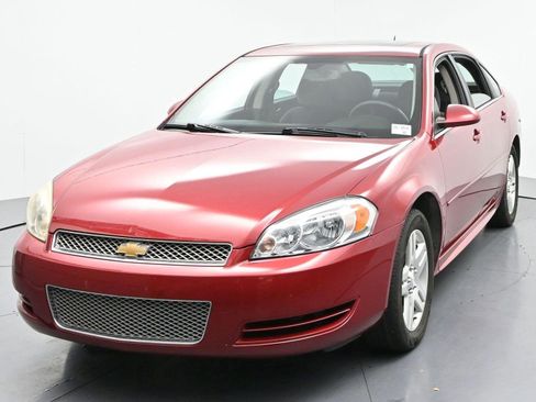 Used 2013 Chevrolet Impala LT w/ LT Sunroof Package FWD image 3