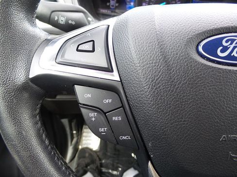 Used 2022 Ford Edge SEL w/ Sport Appearance Package AWD/4WD image 36