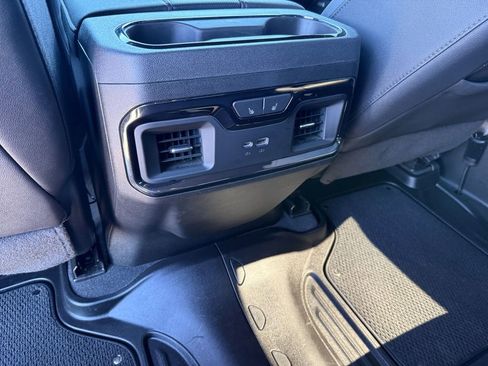 Used 2023 GMC Sierra 1500 AT4 w/ AT4 Premium Package AWD/4WD image 15