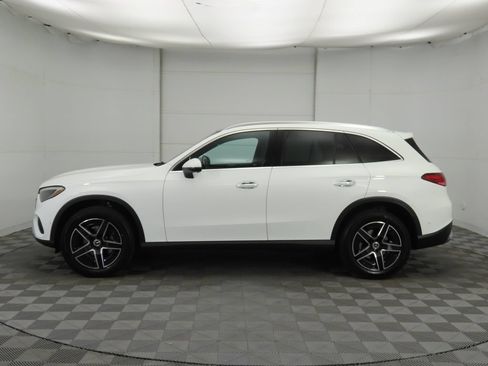 Certified 2026 Mercedes-Benz GLC 300 image 8