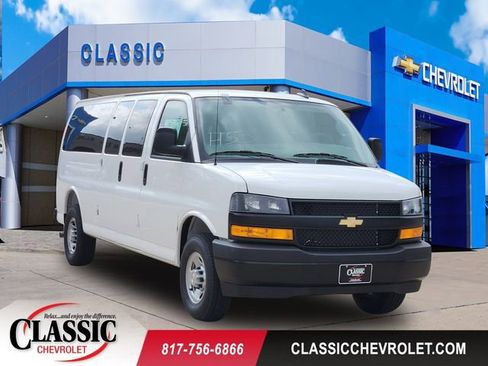 New 2026 Chevrolet Express 3500 LS RWD image 1