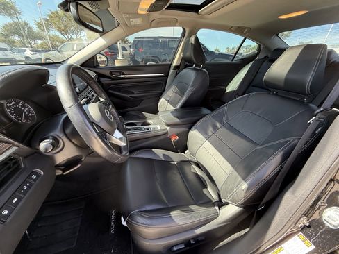 Used 2019 Nissan Altima 2.5 Platinum image 28