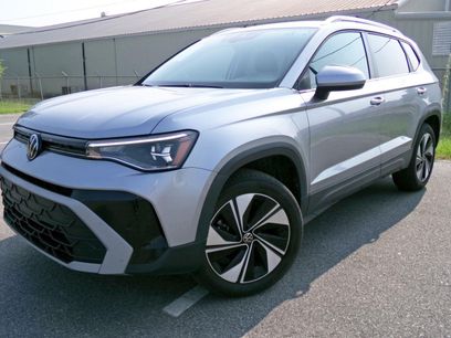 Used 2025 Volkswagen Taos SE