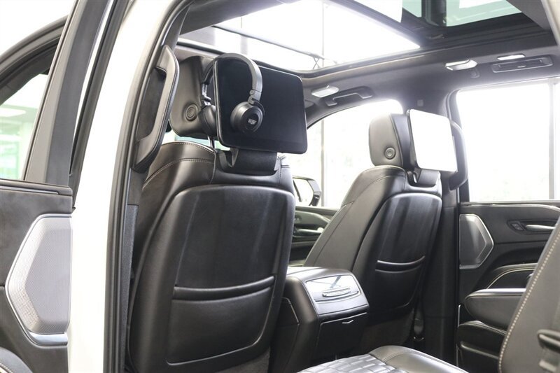 Used 2024 Cadillac Escalade Sport Platinum w/ LPO, ONYX Package AWD/4WD image 54